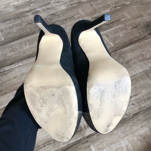 Steve Madden Kavit Black Suede Gold Toe Platforms - Picture 6 of 8